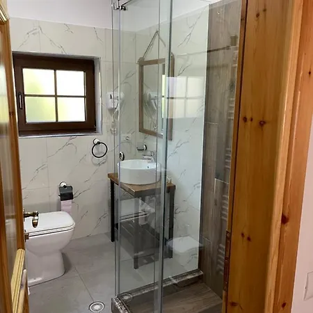 Guest house Bujtina Liana