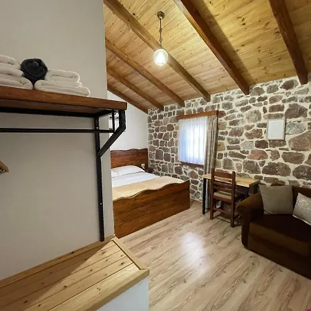 Bujtina Liana Maison d'hôtes