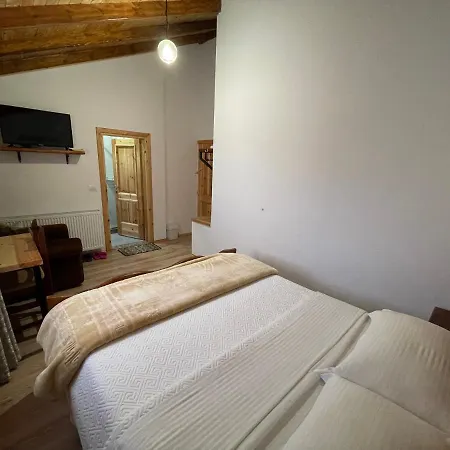 Guest house Bujtina Liana Voskopoje