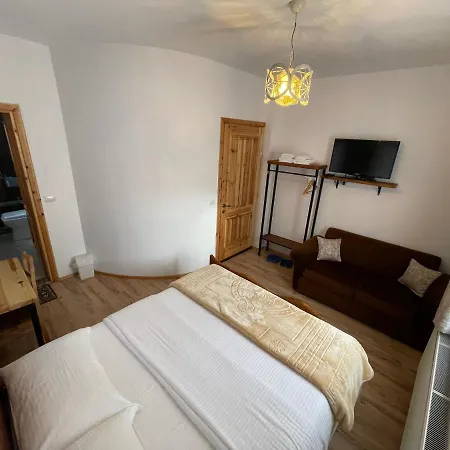 Guest house Bujtina Liana Voskopoje