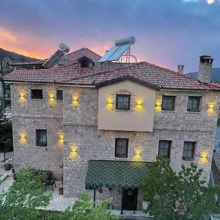 Guest house Bujtina Liana *