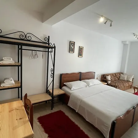 Bujtina Liana Guest house Voskopoje