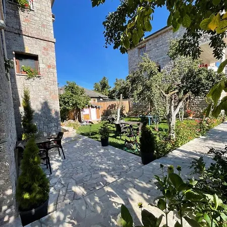 Bujtina Liana 4* Voskopojë