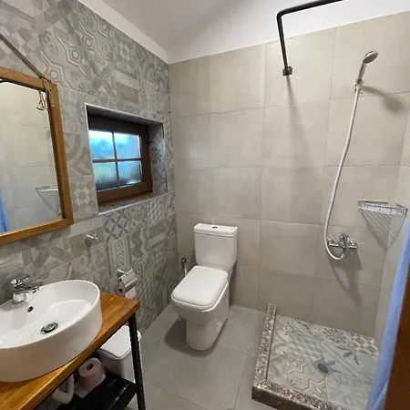 Bujtina Liana 4* Voskopojë