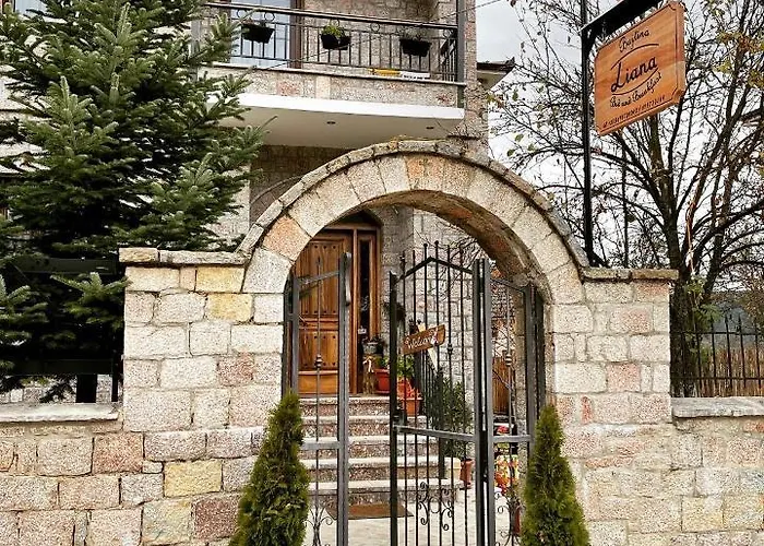 Bujtina Liana 4*